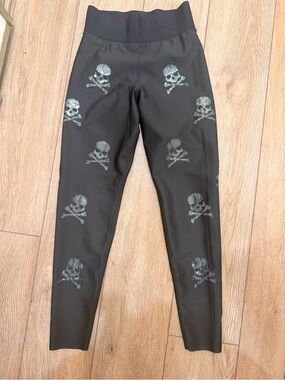 ultracor Black Leggings with Metallic Skull Print